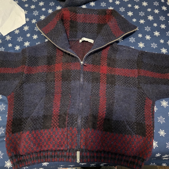 Zara Checkered Jacket in Navy and Burgundy - Picture 8 of 8